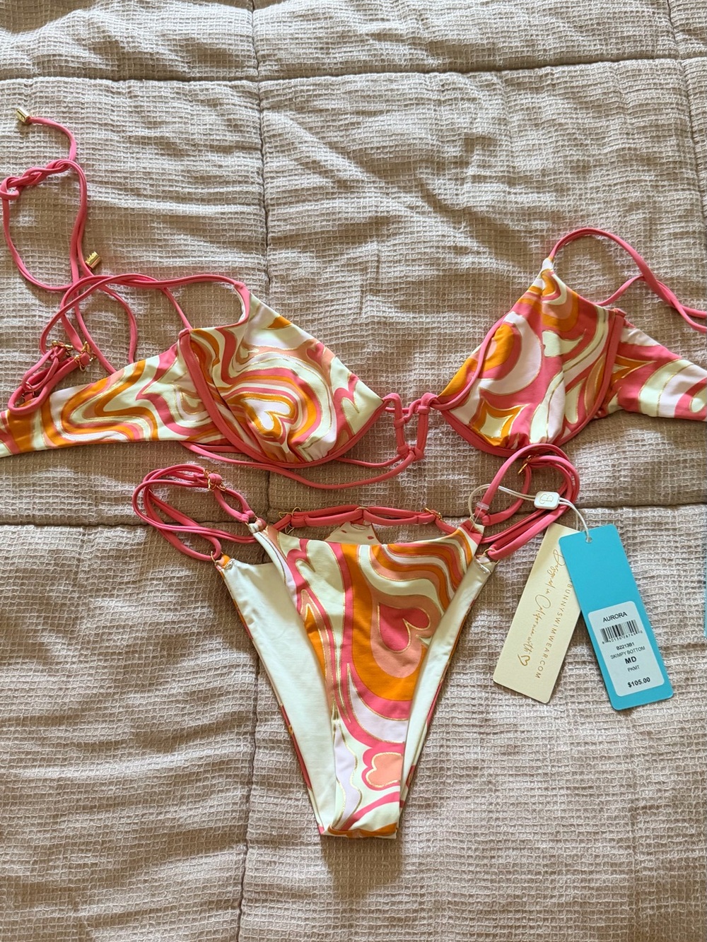 Beach Bunny Aurora Bikini Set – NWT – Medium 🌺✨